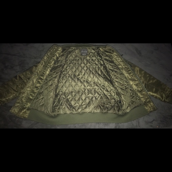 Bomber jacket - Picture 2 of 4